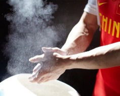 泽辉碳酸镁：体育防滑领域呈现优良性能